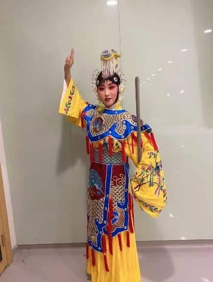 舞台地板_舞台上的地板是什么木_舞台木地板用什么材料